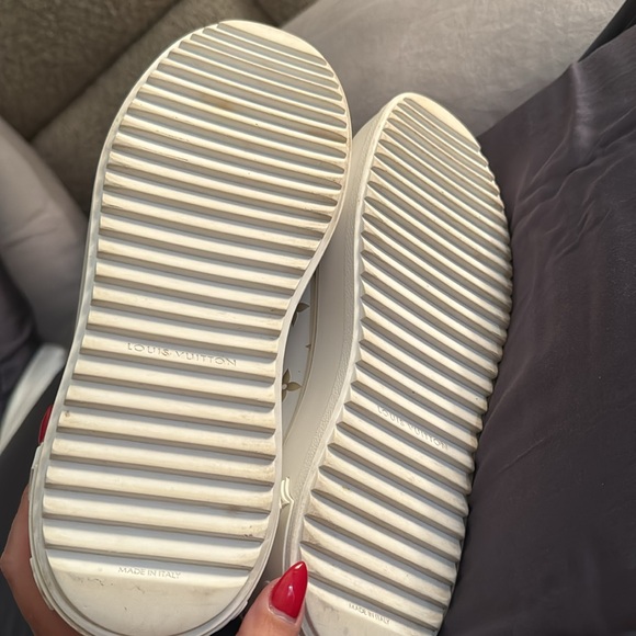 louis vuitton sneaker - Picture 5 of 5